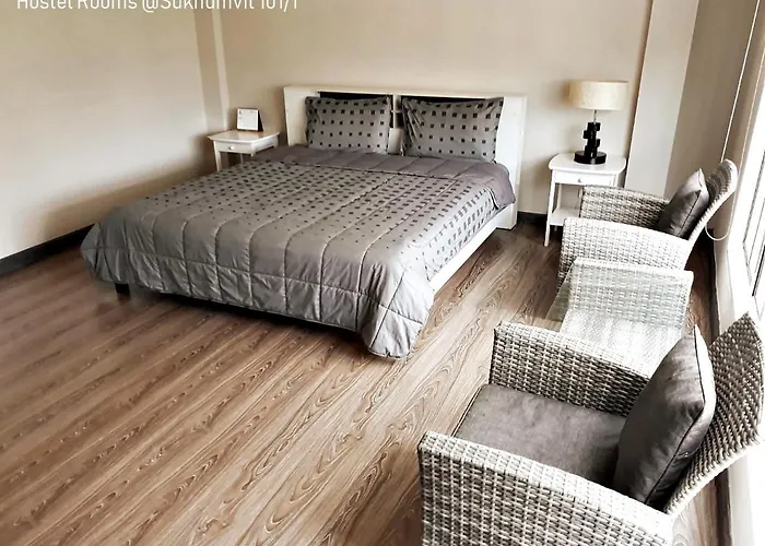 Hostel Rooms Hotel 3*